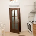 Zoe's
